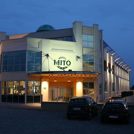 Hotel Mito Ossona Ngoại thất bức ảnh
