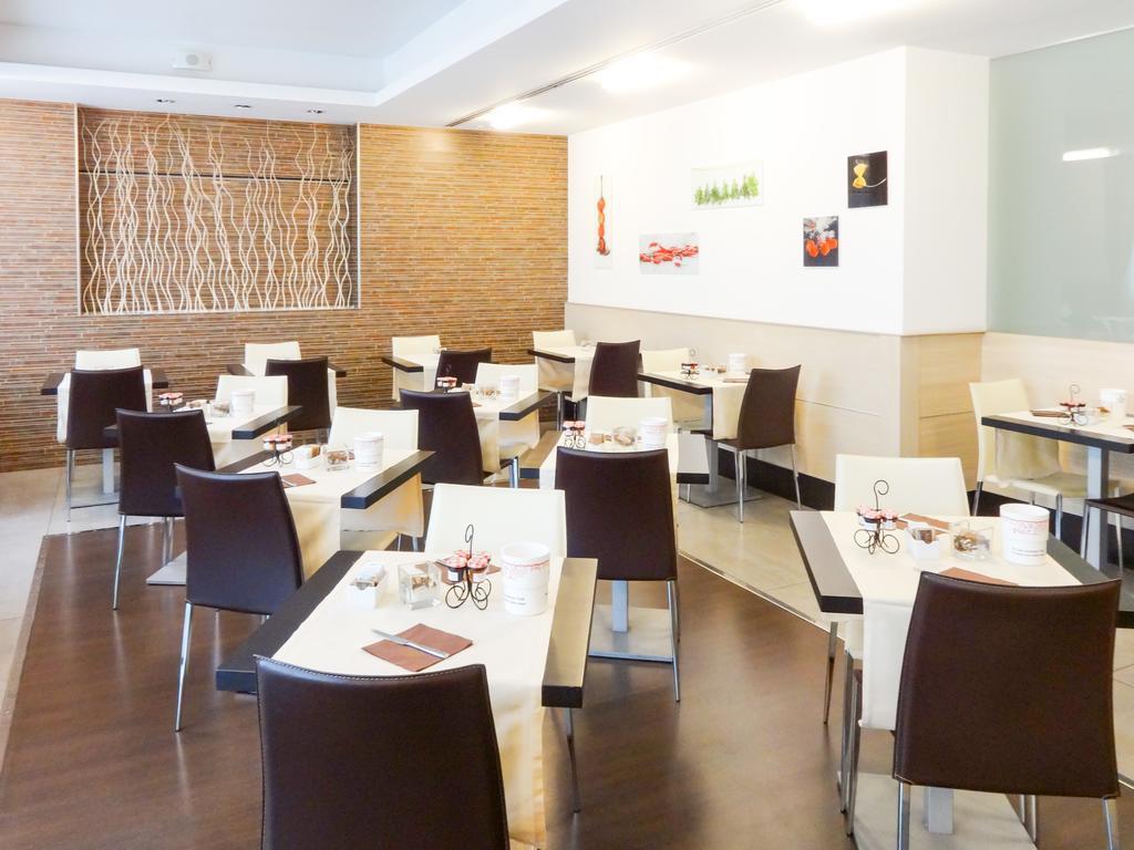 Hotel Mito Ossona Ngoại thất bức ảnh