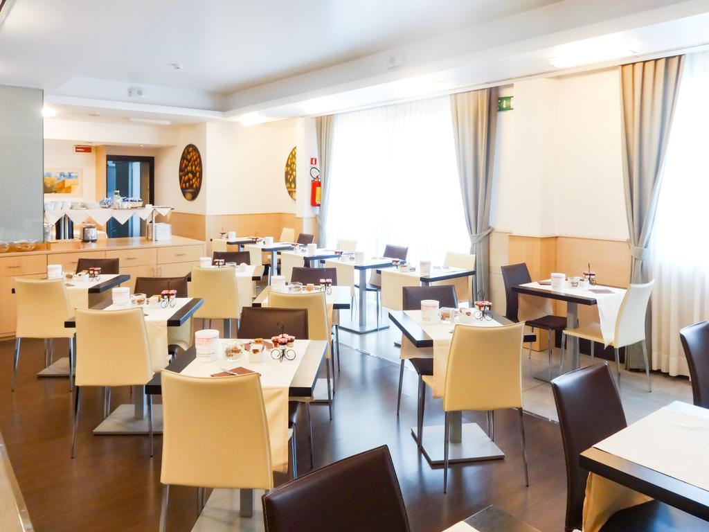Hotel Mito Ossona Ngoại thất bức ảnh