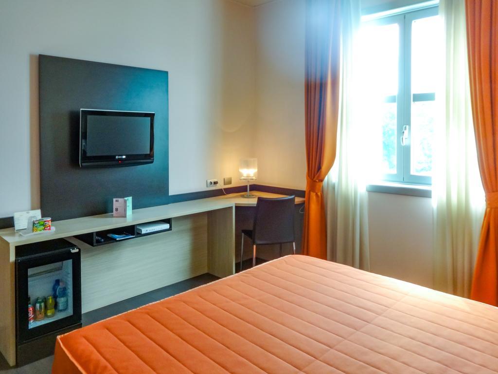 Hotel Mito Ossona Ngoại thất bức ảnh