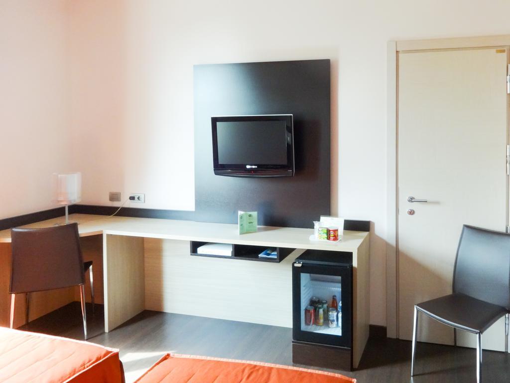 Hotel Mito Ossona Ngoại thất bức ảnh
