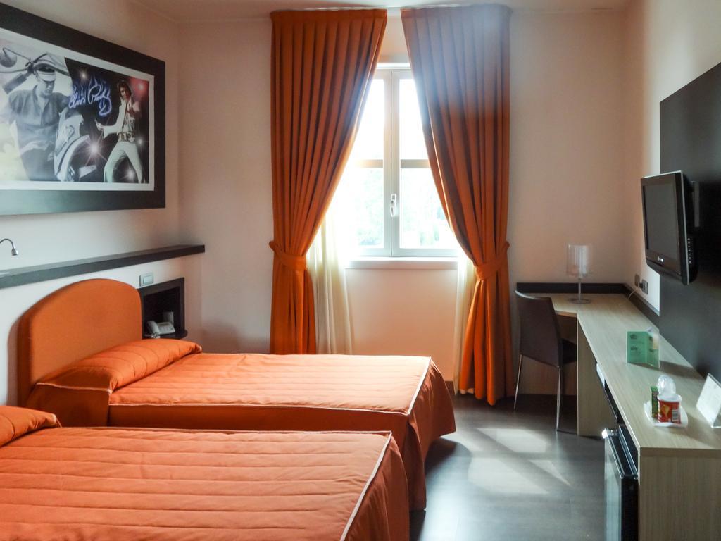 Hotel Mito Ossona Ngoại thất bức ảnh