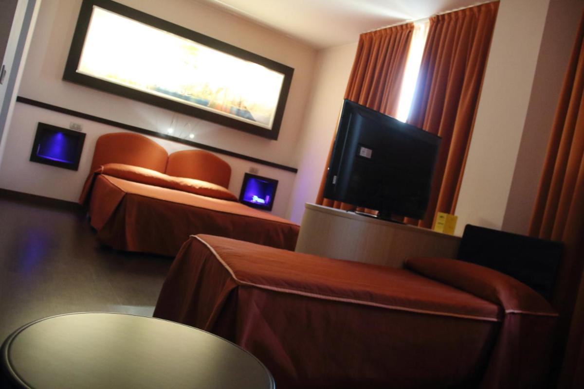 Hotel Mito Ossona Ngoại thất bức ảnh